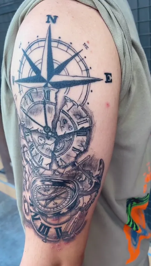 Brújula, Reloj Antiguo & Ancla
